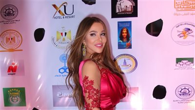 تكريم سوزان نجم الدين بحضور كوكبة من النجوم في مهرجان الإسكندرية السينمائي