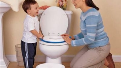 3 علامات إذا توفرت لدى طفلك قومي بخلع الحفاض له 