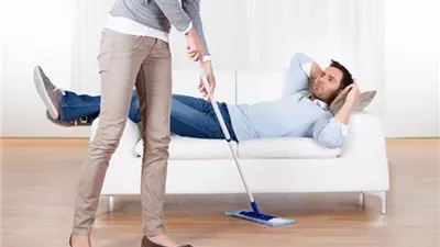 كيف تتعاملين مع زوجك «الاتكالي»؟.. 8 طرق مضمونة