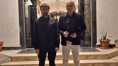 السفير التركى  برفقة السفير محمد غُللو أوغلو لمتابعة وصول السفينة الإغاثية إلى غزة