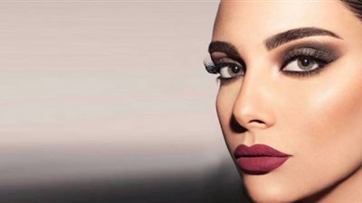 لإطلالة ساحرة.. حيل  مكياج ذكية لتوسيع العيون الصغيرة