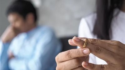  هل يحق للزوج المخلوع إبراء ذمته من المنقولات؟.. «الإفتاء تُجيب »