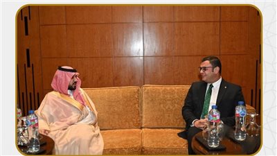 وزير الإسكان يلتقي وفد وزارة شئون البلديات والإسكان السعودية لبحث سبل التعاون