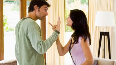 زوجة حزينة: 