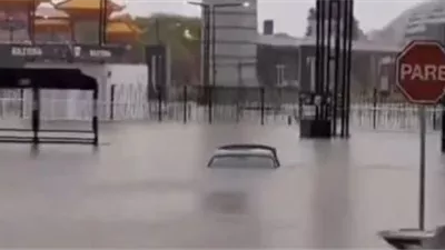 فيضانات عارمة تغرق شوارع الأرجنتين