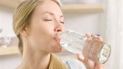  6 أوقات يُفضل شرب المياه بهم لتعزيز الصحة والنشاط 