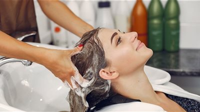 تفسير رؤية الكوافير في المنام  وعلاقته بالشفاء من الأمراض