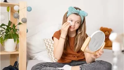 7 أسباب للبلوغ المبكر لابنتك.. بينها أنتِ وخالاتها 