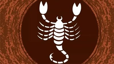 كيف يعبر برج العقرب عن عواطفه القوية والشغف العميق؟