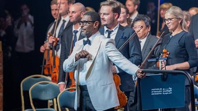 انطلاق الدورة الأولى من مهرجان “صدى الأهرامات” بقيادة هاني فرحات بهذا الموعد