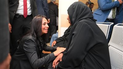 وزيرة التضامن تلتقي المرضى بمستشفى شفاء الأورمان بمدينة طيبة بالأقصر 