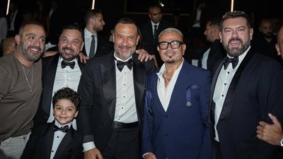 عمرو دياب يشعل أجواء العرض الخاص لفيلم «السلم والثعبان: لعب عيال» 