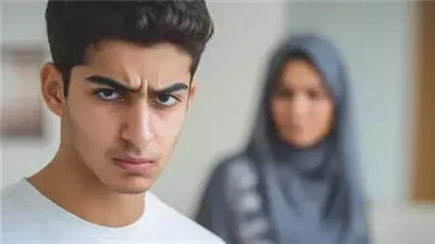 10 تصرفات تُثير غضب إبنك المراهق.. تجنبي هذا الفعل أمام أصدقائه