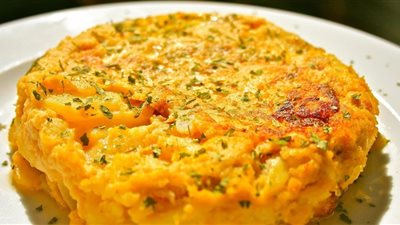 لوجبة فطار صحية ولذيذة.. طريقة عمل أومليت البطاطس