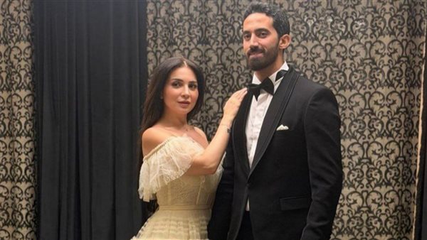 مي عز الدين مع زوجها أحمد تيمور 