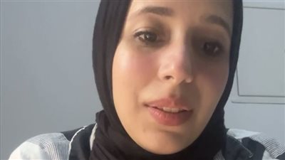 أم مصرية تناشد إنقاذها وابنتها في الإمارات بعد تخلي زوجها عنهما