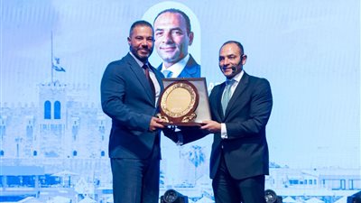 البورصة المصرية تشارك في حوار موسع حول خطط تطوير السوق وتفعيل الآليات الجديدة