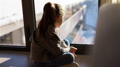 جروح الطفولة.. كيف يُشكل الإهمال العاطفي مستقبل حياتك الزوجية؟