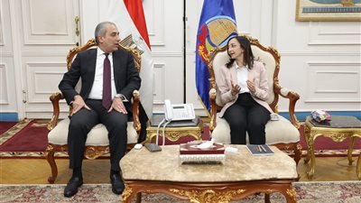 رئيس البنك الزراعي يستعرض مع  محافظ البحيرة برامج تمويل صغار المزارعين لتحقيق التنمية 