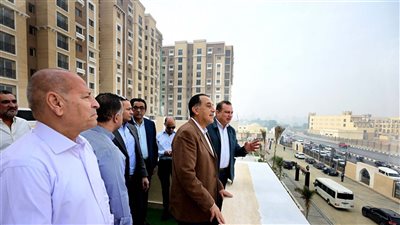 بالصور.. رئيس الوزراء يتفقد مشروع 