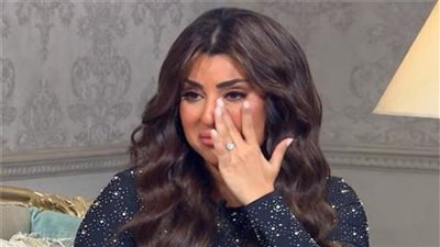 أيتن عامر تكشف تفاصيل أزمتها الصحية واستعانتها بأحمد السقا