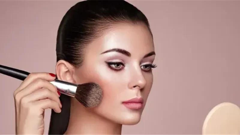 وضع المكياج