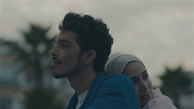 خلف أشجار النخيل.. عرض عالمي يتحوّل إلى عاصفة جدل في مهرجان مراكش