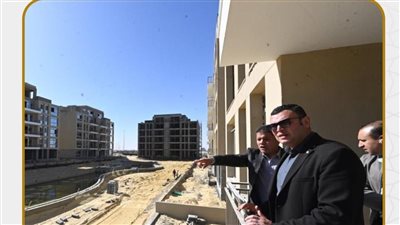 وزير الإسكان يتفقد مشروع 
