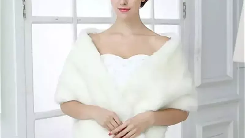 فستان زفاف بالشتاء