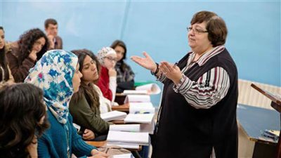 رُلى قوَاس | دكتورة بجامعة الأردن وناشطة مدافعة عن حقوق المرأة