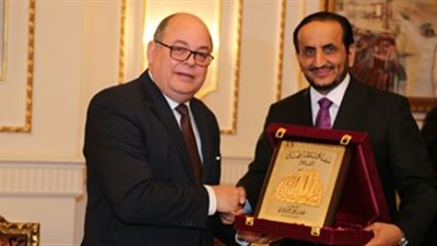 وكيل وزارة الخارجية العُمانية يُنعي وزير الثقافة المصري الأسبق