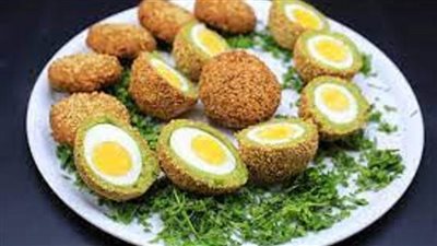 لإفطار صحي  ولذيذ.. طريقة عمل الطعمية المحشية بالبيض المسلوق