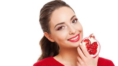 تفسير حلم أكل الرمان  في المنام  للعزباء والمتزوجة 