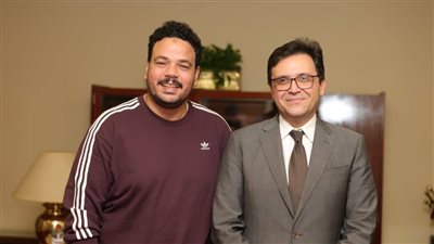 وزير الثقافة يبحث مع الفنان مصطفى غريب التعاون الفني لدعم الإبداع الشبابي