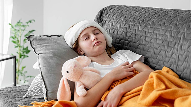 طفل مريض