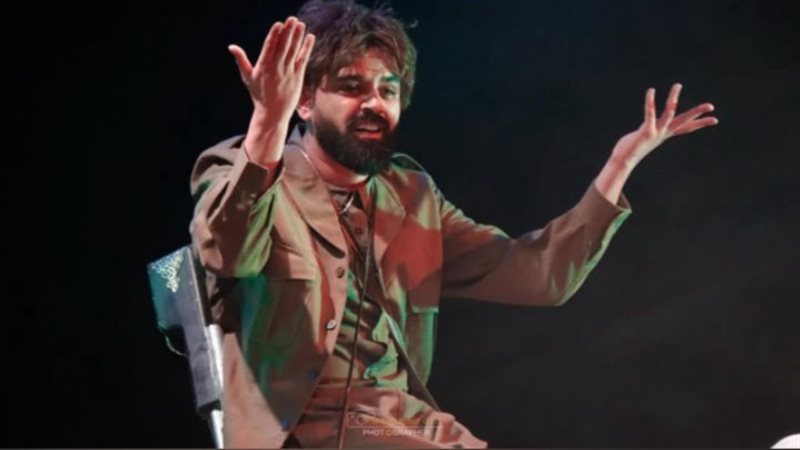 أيوب أبو النصر في مسرحية تخرشيش