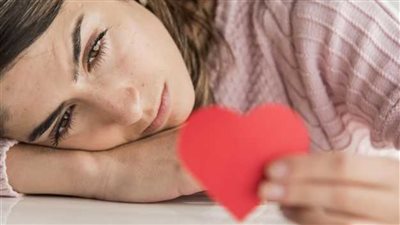 ثلاثينية تشكو: لم أتزوج حتى الآن وأشعر باليأس