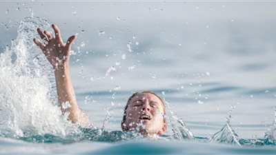 دلالات خير أم شر ؟ .. تفسير حلم الغرق في المنام لابن سيرين