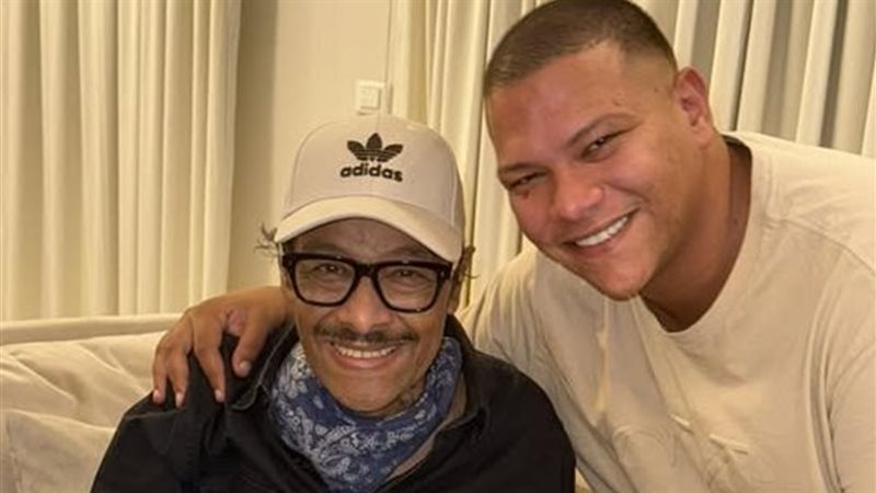 أحمد عبد الحميد مع والده الماكيير محمد 