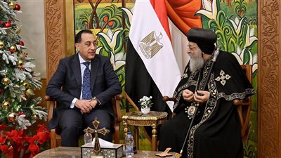 رئيس الوزراء يهنئ قداسة البابا تواضروس الثاني بمناسبة عيد الميلاد المجيد (صور)