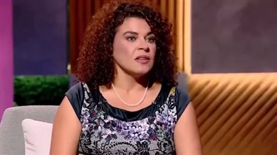 بلاغ رسمي من منى هلا ضد سائق بعد خلاف مروري.. من هي؟