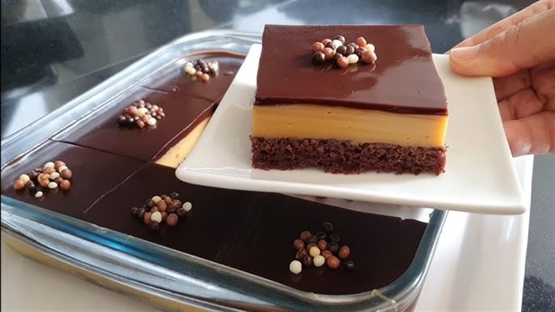 طريقة عمل كيكة الشوكولاتة بالكريم كراميل