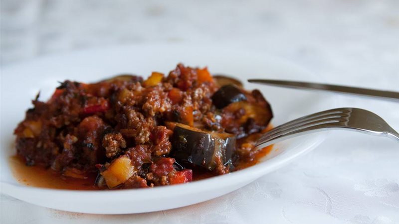 المسقعة باللحمة المفرومة