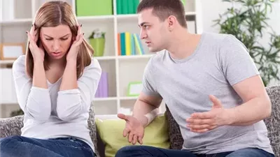 عملت حساب وهمي واكتشفت خيانة زوجي.. ماذا أفعل؟