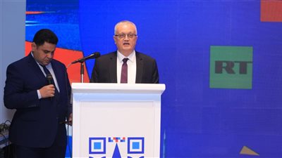 «من داخل المركبة الفضائية إلى أهرامات الجيزة.. حوار فضائي غير مسبوق يجمع روسيا ومصر»