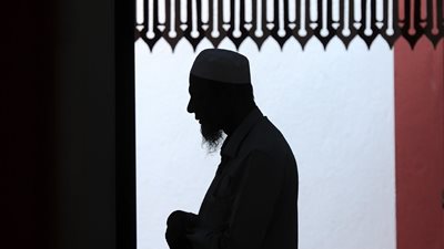 دلالة خير بزوال الهم .. تفسير رؤية الشيخ في المنام لابن سيرين