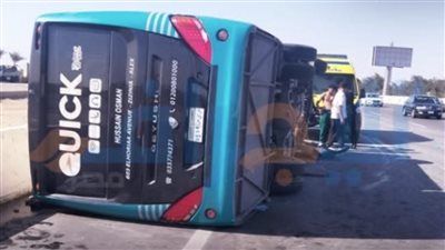 إصابة 15 شخصًا في انقلاب أتوبيس الاتحاد السكندري قرب مطار سفنكس بأكتوبر