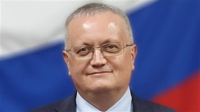 سفير روسيا بالقاهرة يودّع مصر برسالة تقدير ويؤكد عمق الشراكة الاستراتيجية بين البلدين