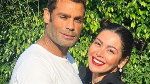 لقاء الخميسي مع زوجها محمد عبد المنصف 