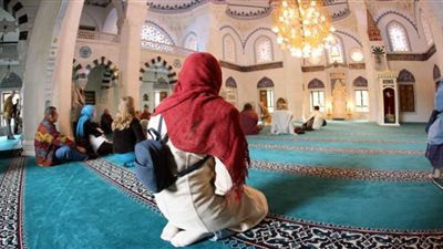 تفسير رؤية المسجد في المنام للعزباء والمتزوجة والحامل 